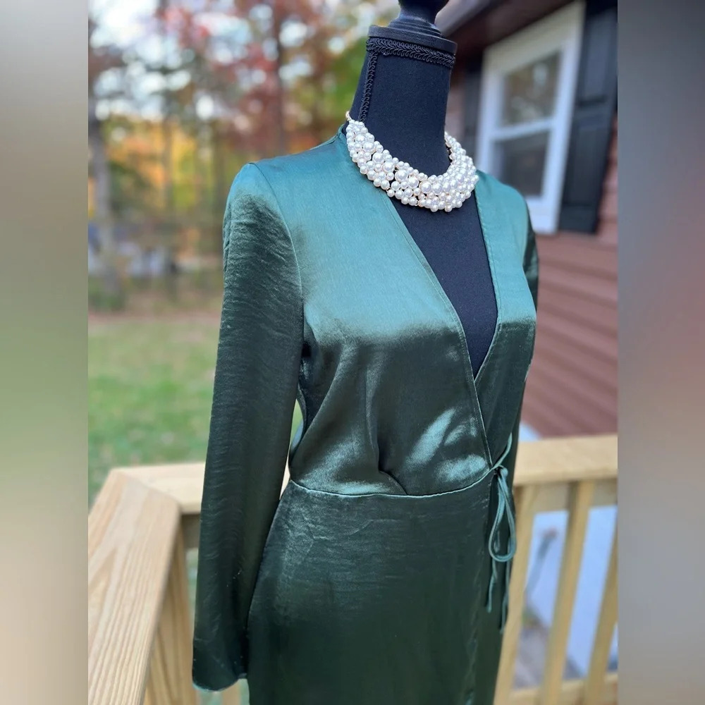 DRESS wrap IN HIGH SHINE‎ SATIN-GREEN size S mini dress - Picture 4 of 7